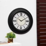 VINTAGE INSPIRED ROMAN NUMERAL CLOCK
